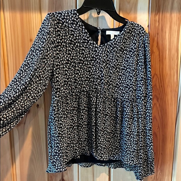 Chelsea & Violet Black and White Floral Blouse - Picture 4 of 5